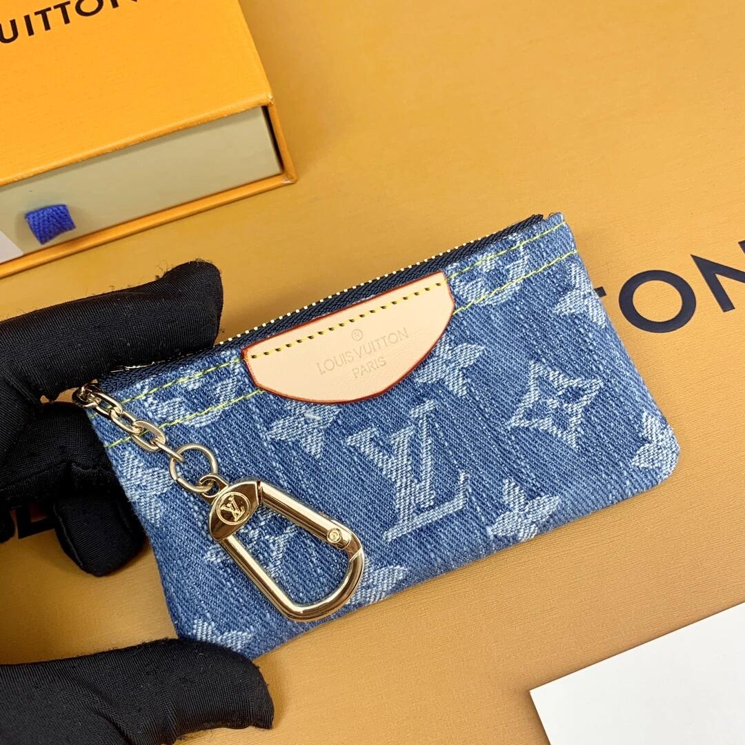 Luxury LV Monogram Coin Pouch – Stylish & Compact Keychain Wallet