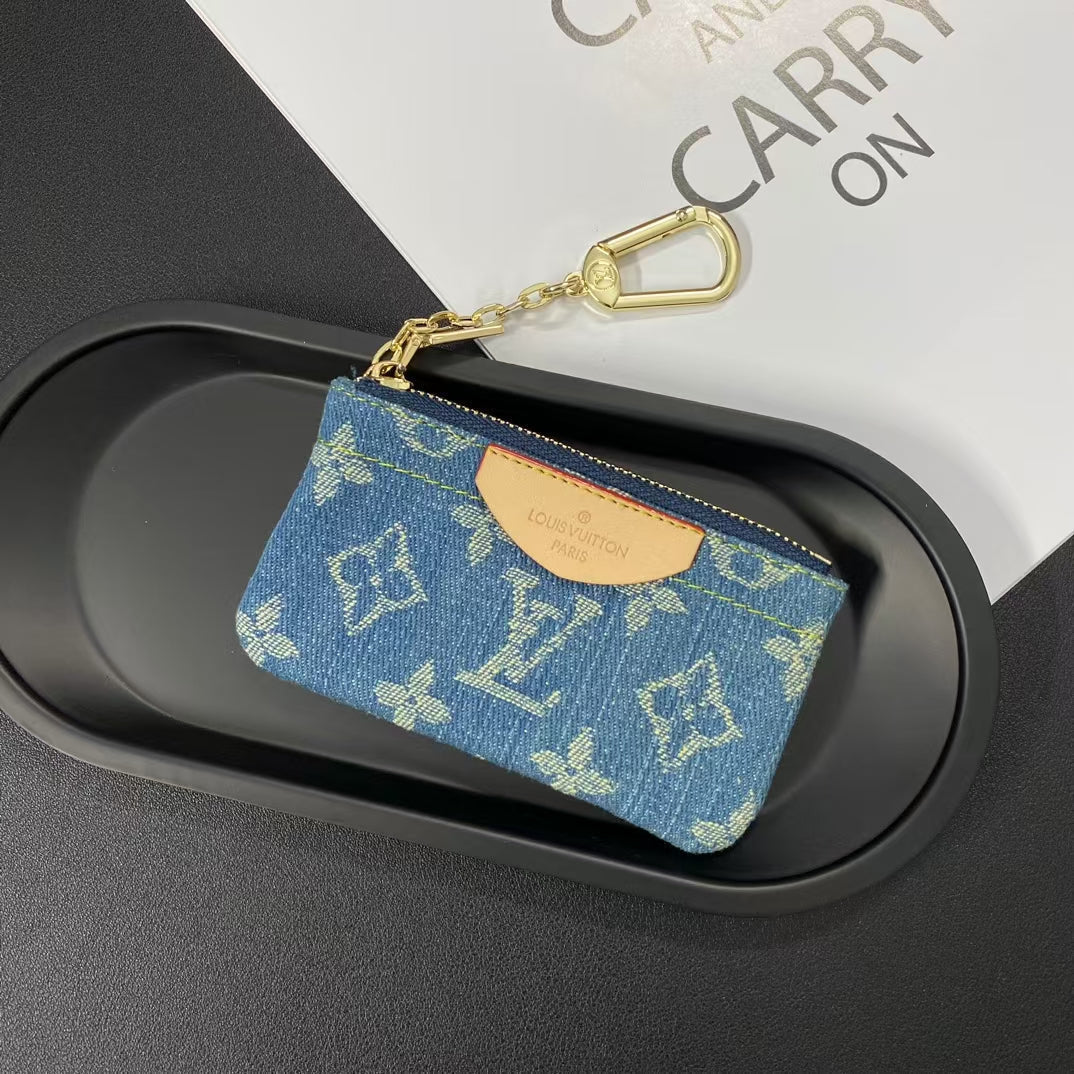 Luxury LV Monogram Coin Pouch – Stylish & Compact Keychain Wallet